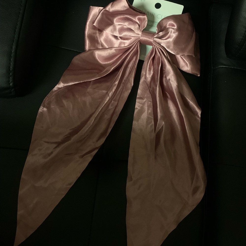 Chic Pink Satin Hair Bow